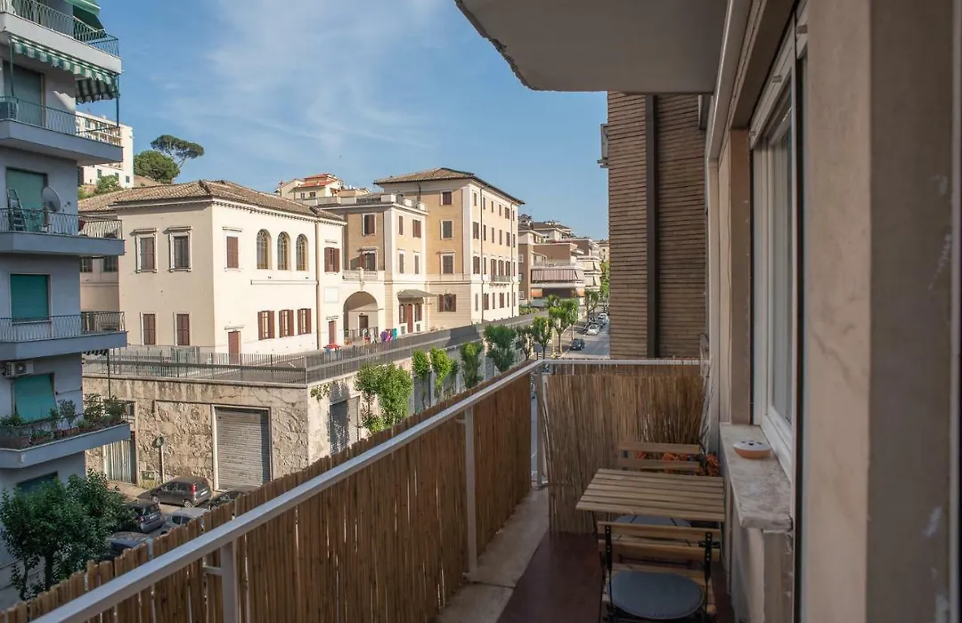 Domus Claudia-1